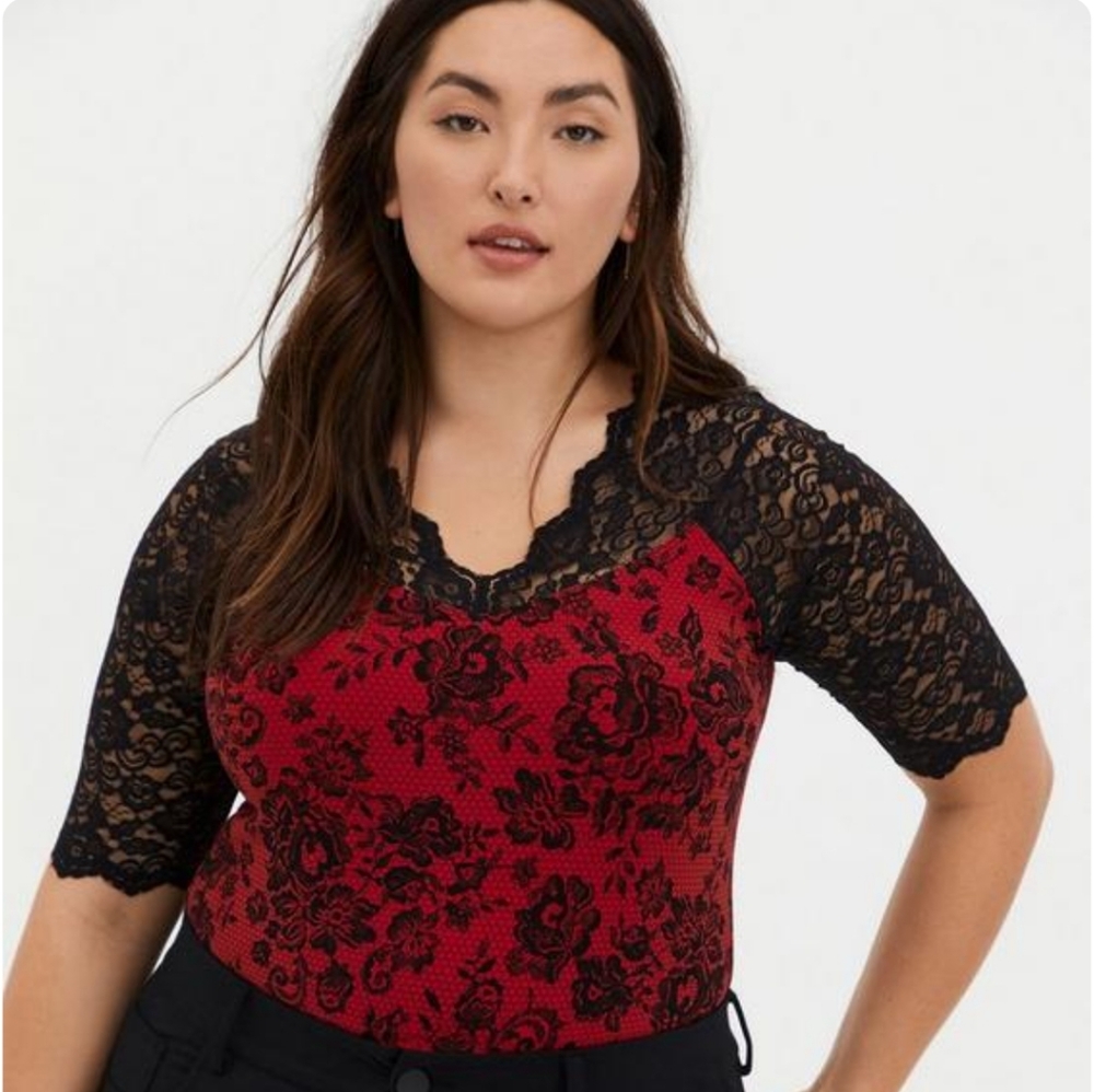 Torrid Sheer Lace And Foxy V-Neck Elbow Sleeve Bodysuit Size 3